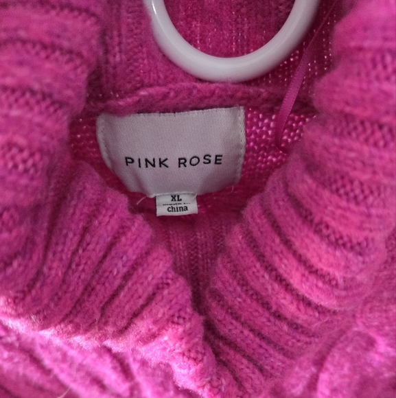 Pink Rose Turtleneck Sweater Size XL - Picture 5 of 5